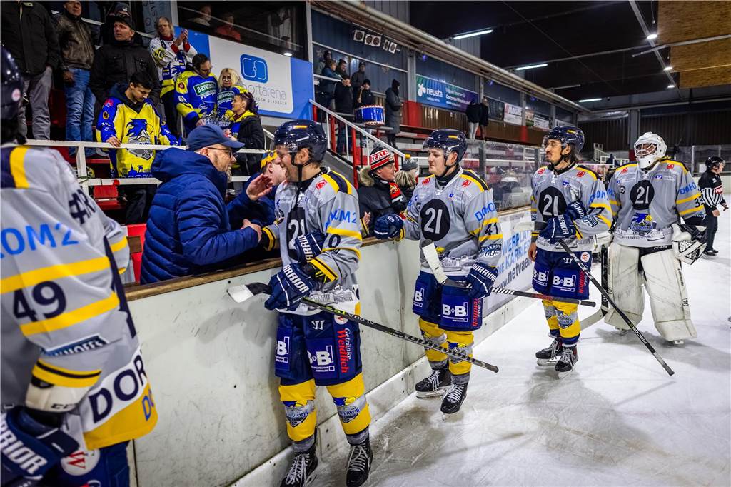 Die Eisadler Dortmund feierten den nächsten Sieg - auswärts in Bergisch Gladbach gelang ein 6:3-Erfolg.