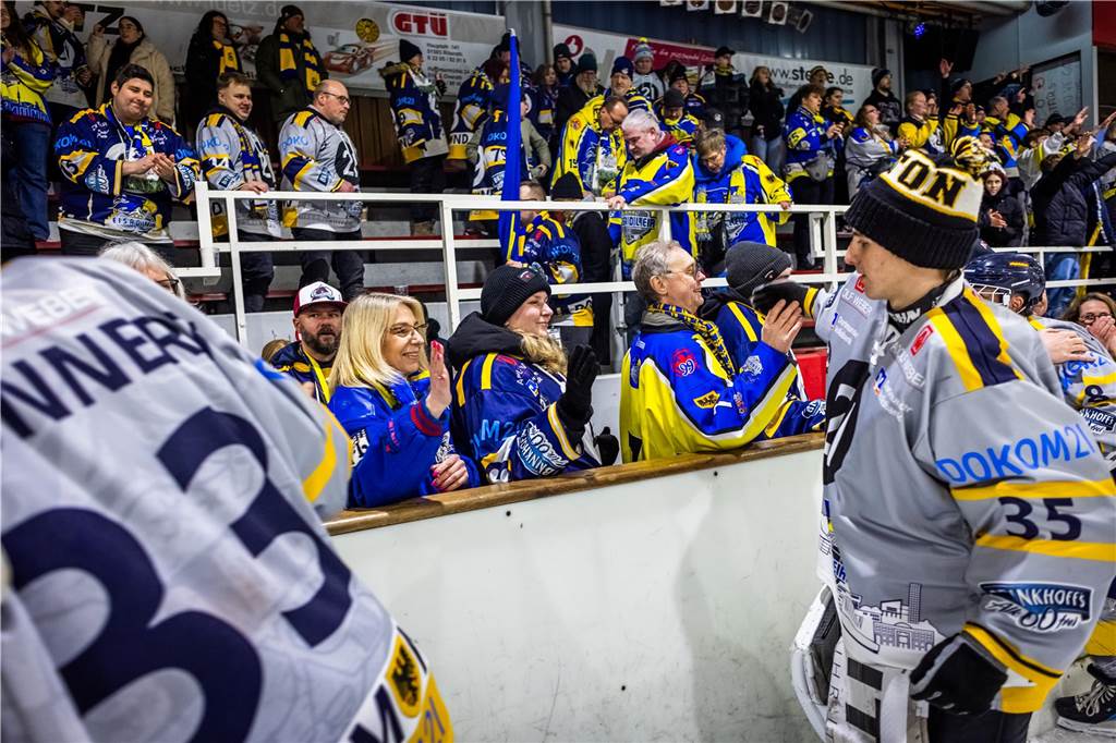 Die Eisadler Dortmund feierten den nächsten Sieg - auswärts in Bergisch Gladbach gelang ein 6:3-Erfolg.