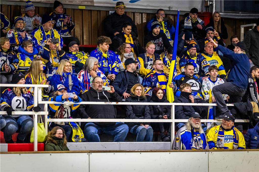 Die Eisadler Dortmund feierten den nächsten Sieg - auswärts in Bergisch Gladbach gelang ein 6:3-Erfolg.