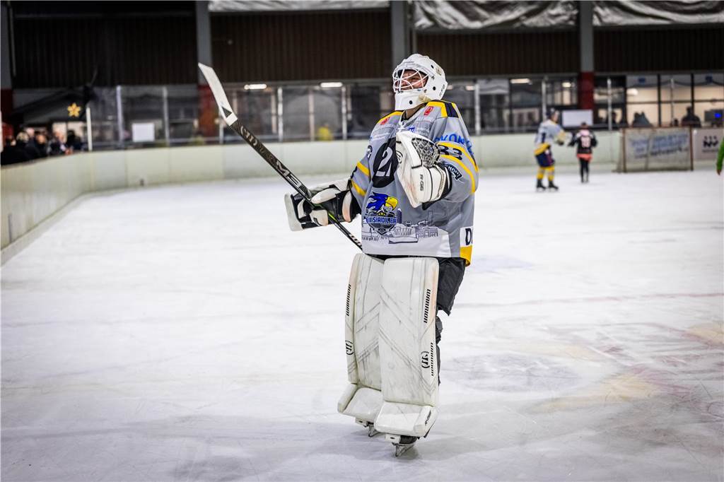 Die Eisadler Dortmund feierten den nächsten Sieg - auswärts in Bergisch Gladbach gelang ein 6:3-Erfolg.