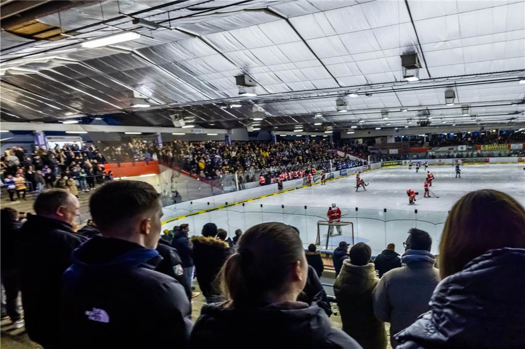 Die Eisadler Dortmund haben am Samstagabend mit 0:3 gegen die Ratinger Ice Aliens verloren.