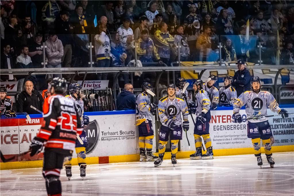 Die Eisadler Dortmund haben am Sonntag überraschend deutlich mit 1:5 bei den Ratinger Ice Aliens verloren.