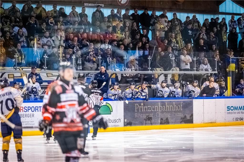 Die Eisadler Dortmund haben am Sonntag überraschend deutlich mit 1:5 bei den Ratinger Ice Aliens verloren.