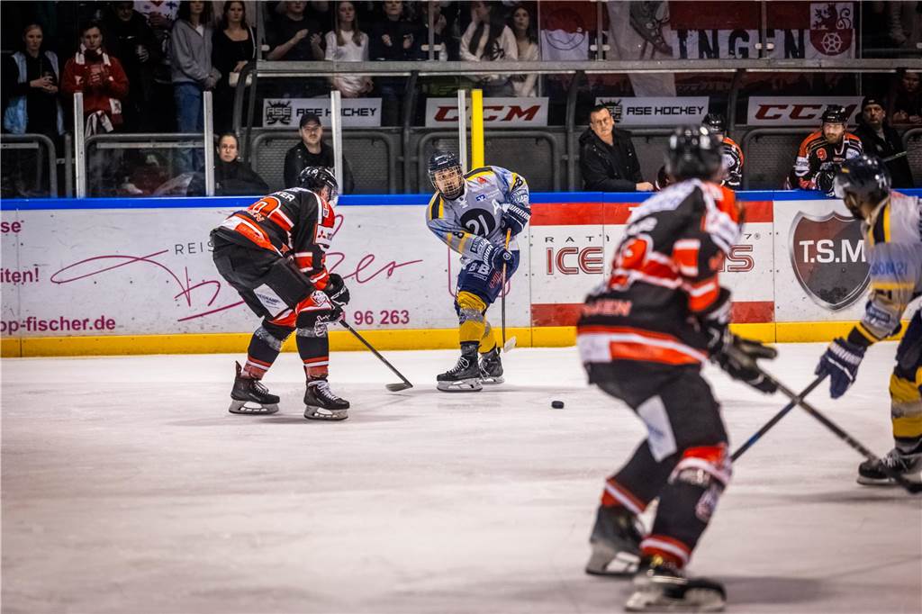 Die Eisadler Dortmund haben am Sonntag überraschend deutlich mit 1:5 bei den Ratinger Ice Aliens verloren.