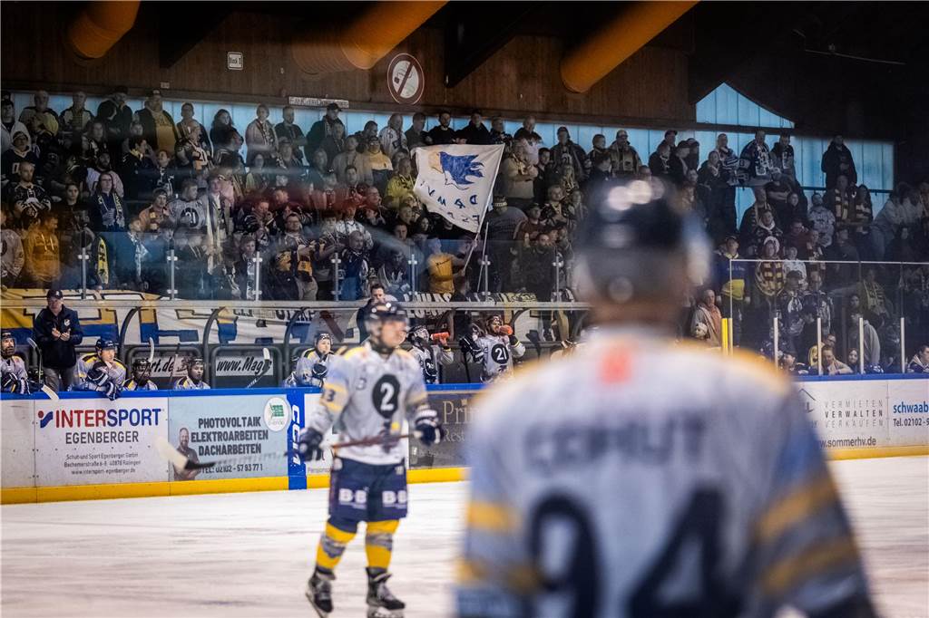 Die Eisadler Dortmund haben am Sonntag überraschend deutlich mit 1:5 bei den Ratinger Ice Aliens verloren.