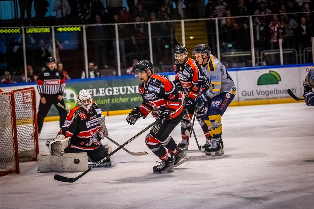 Die Eisadler Dortmund haben am Sonntag überraschend deutlich mit 1:5 bei den Ratinger Ice Aliens verloren.