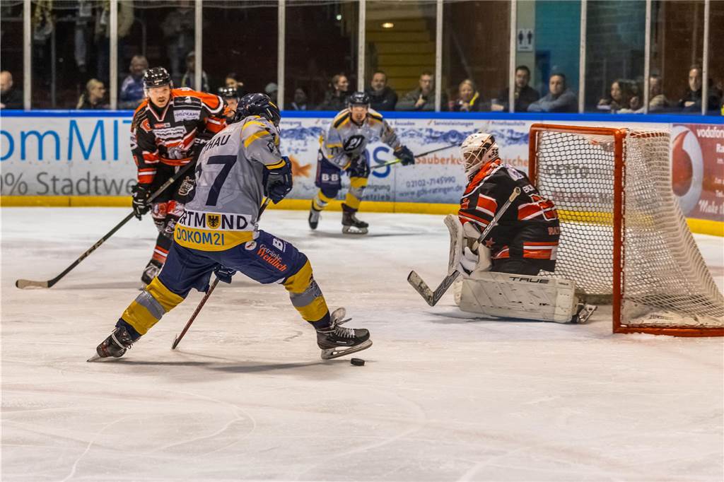 Die Eisadler Dortmund haben am Sonntag überraschend deutlich mit 1:5 bei den Ratinger Ice Aliens verloren.