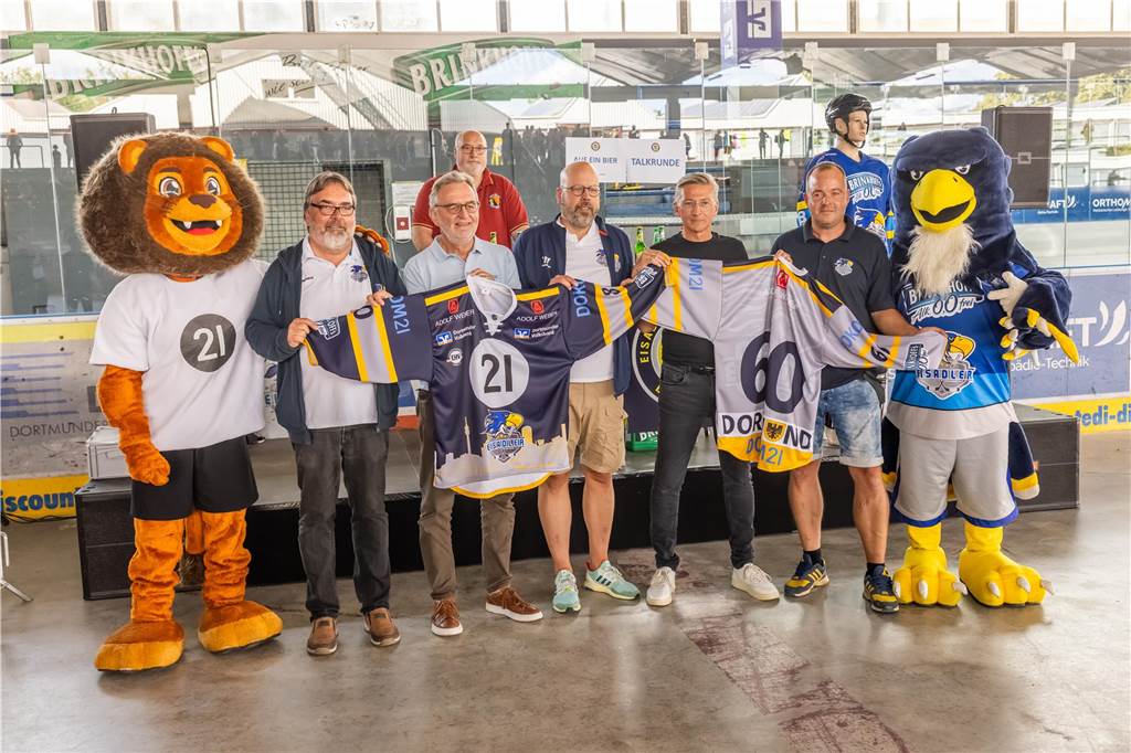 Die Eisadler Dortmund haben am Wochenende ihre Saisoneröffnung gefeiert.