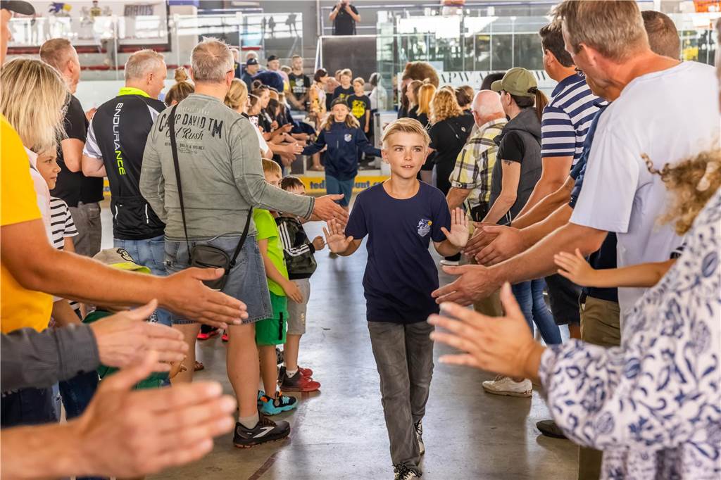 Die Eisadler Dortmund haben am Wochenende ihre Saisoneröffnung gefeiert.