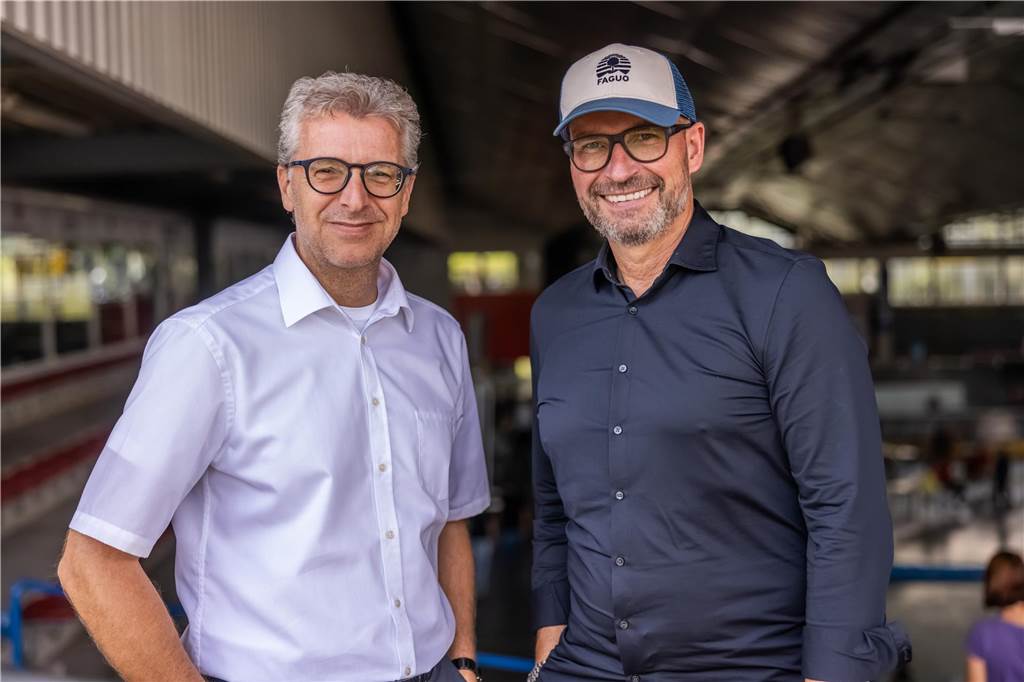 Die Eisadler Dortmund haben am Wochenende ihre Saisoneröffnung gefeiert.