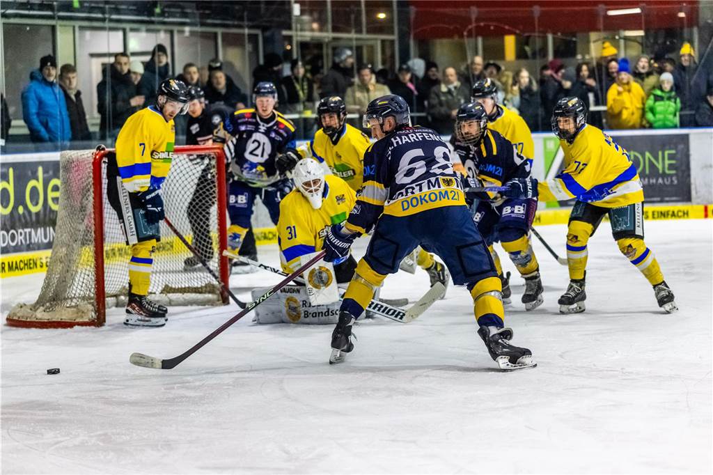 Die Eisadler Dortmund haben vor über 2000 Zuschauern am Freitagabend die Grefrather EG besiegt und starten mit Rückenwind aus 14 Siegen in Serie in die Playoffs.