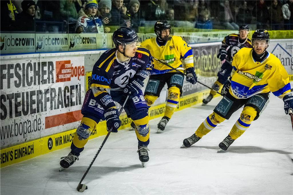 Die Eisadler Dortmund haben vor über 2000 Zuschauern am Freitagabend die Grefrather EG besiegt und starten mit Rückenwind aus 14 Siegen in Serie in die Playoffs.