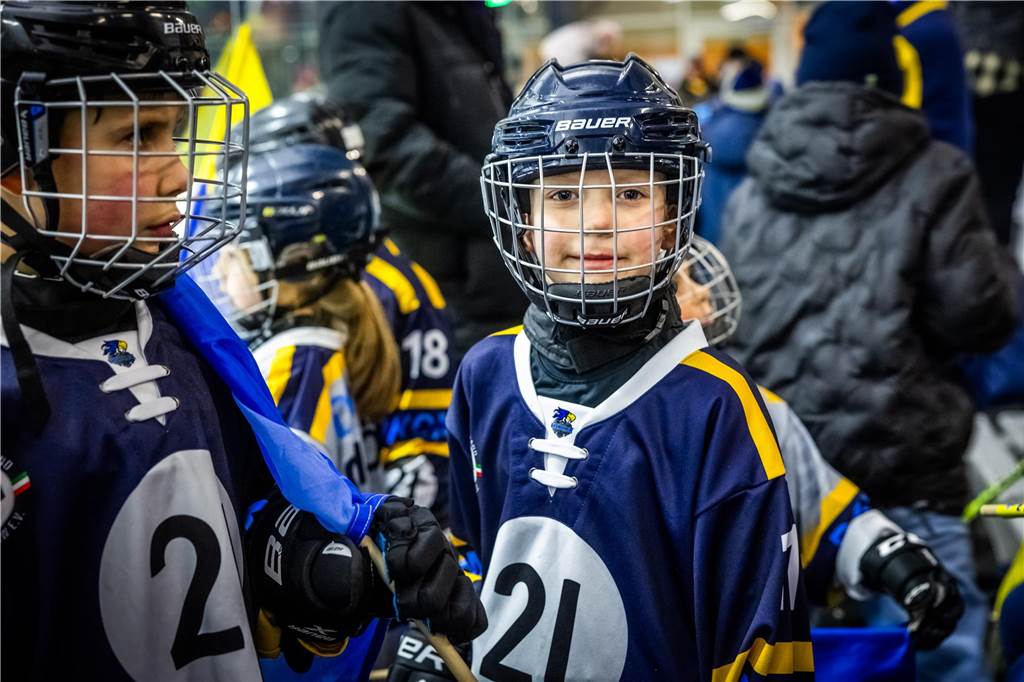 Die Eisadler Dortmund haben vor über 2000 Zuschauern am Freitagabend die Grefrather EG besiegt und starten mit Rückenwind aus 14 Siegen in Serie in die Playoffs.