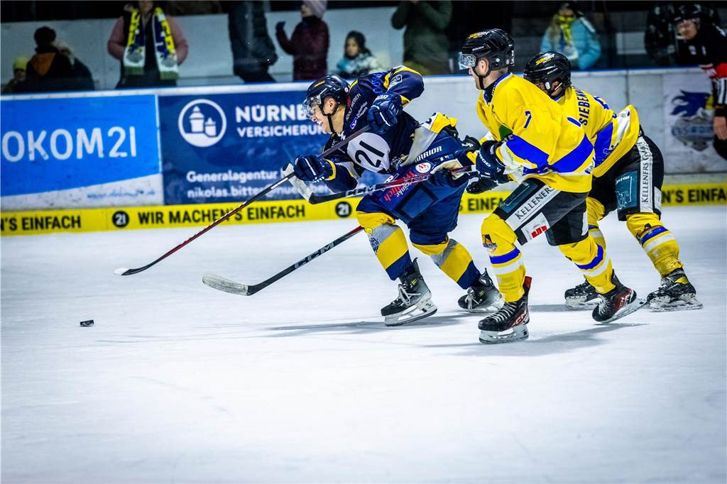 Die Eisadler Dortmund haben vor über 2000 Zuschauern am Freitagabend die Grefrather EG besiegt und starten mit Rückenwind aus 14 Siegen in Serie in die Playoffs.