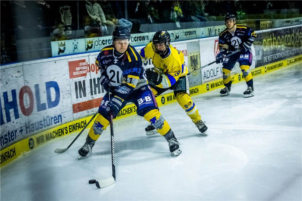 Die Eisadler Dortmund haben vor über 2000 Zuschauern am Freitagabend die Grefrather EG besiegt und starten mit Rückenwind aus 14 Siegen in Serie in die Playoffs.