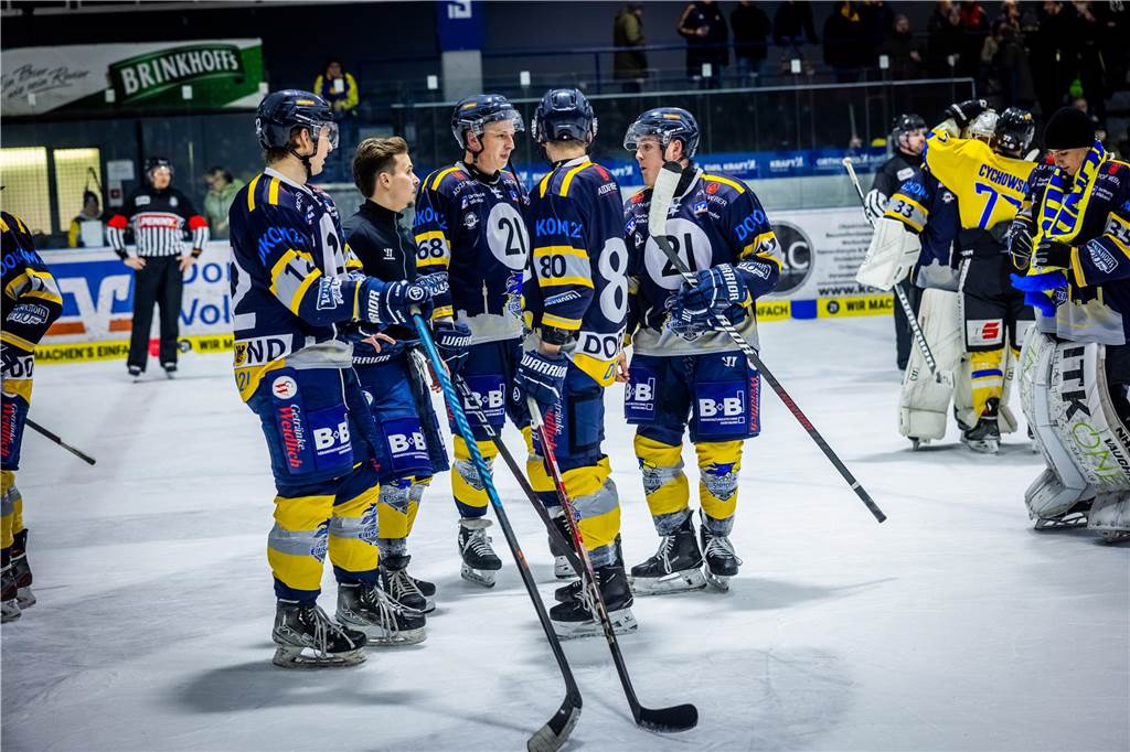 Die Eisadler Dortmund haben vor über 2000 Zuschauern am Freitagabend die Grefrather EG besiegt und starten mit Rückenwind aus 14 Siegen in Serie in die Playoffs.