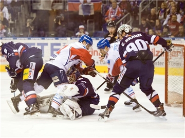 Die Eisbären Berlin bezwangen die Adler Mannheim mit 4:3 nach Verlängerung. Foto: Soeren Stache