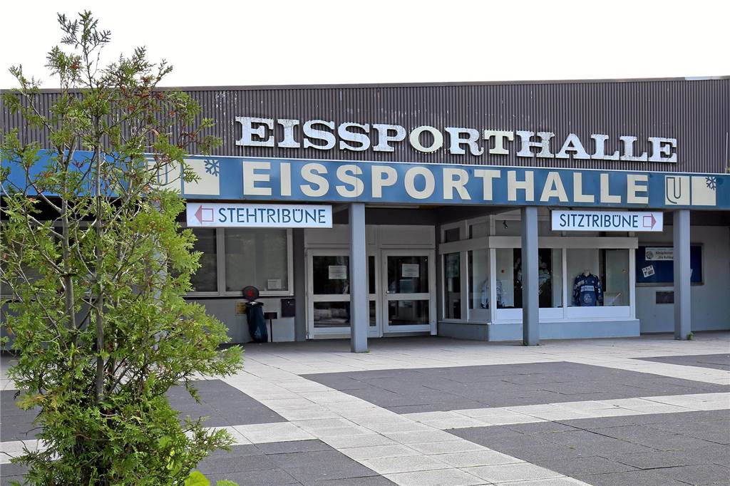 Curling-Club-Unna kämpft nach Hallenabriss um Zukunft: „Ich brauch nur irgendeine Fläche“ Die frühere Eissporthalle in Unna