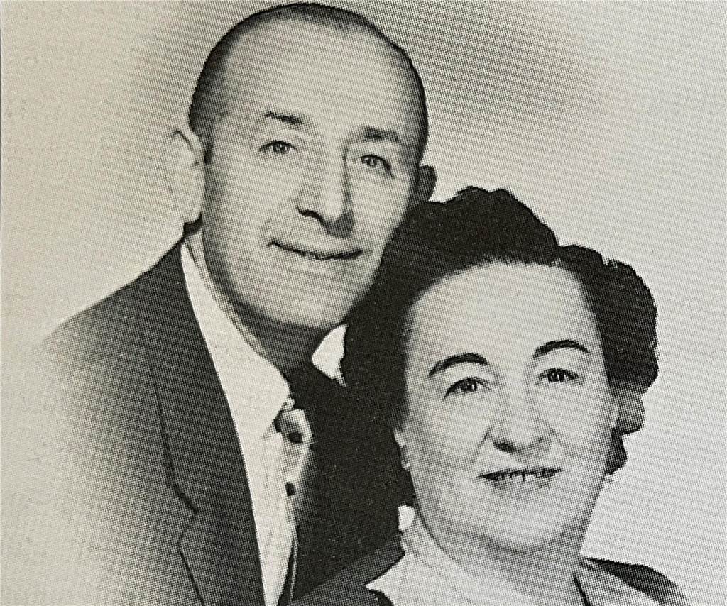 Holocaust-Überlebende Hannelore Adler feiert 99. Geburtstag Ein Portrait der Eltern Albert und Rosa Heimann.