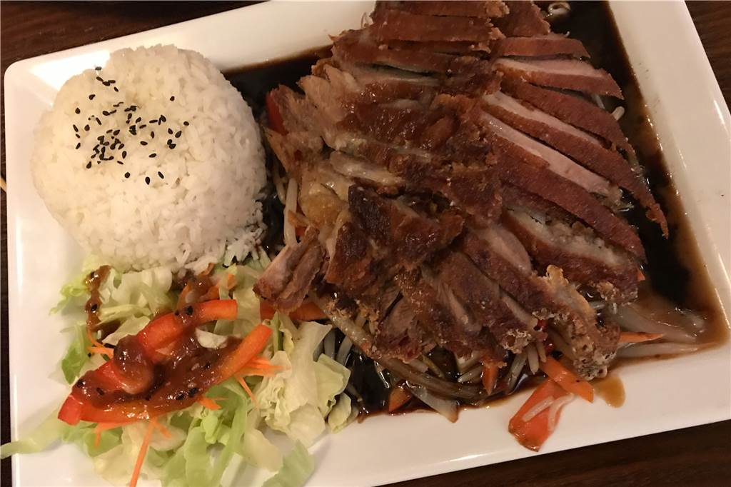 Wir testen Schwertes Restaurants: Das Soma bietet mehr als der Durchschnitts-Asiate Die Ente knuspert beim Kauen.
