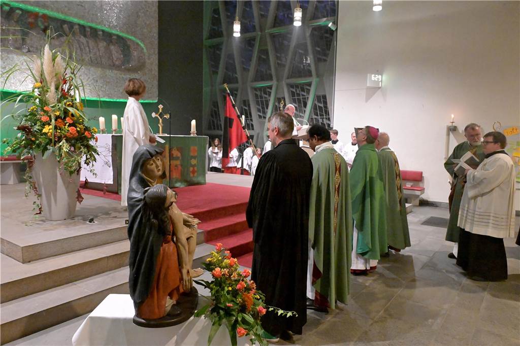 Die Entweihung der Kirche St. Johannes fand am 30.9.2023 im Rahmen eines feierlichen Gottesdienstes statt.