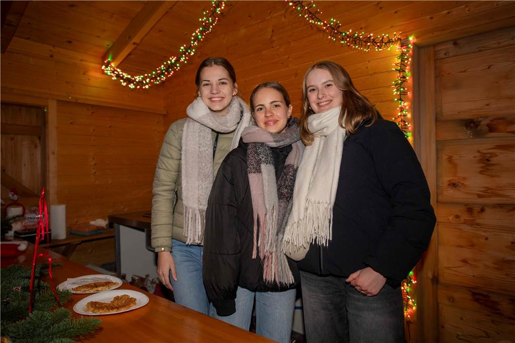 Die Eröffnung des Nikolausmaktes samt Schlittschuhbahn ließen sich viele Halterner nicht entgehen.