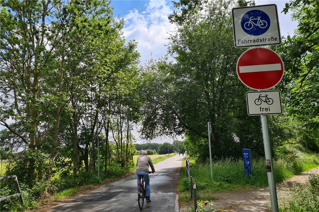 Das Radwegenetz Castrop-Rauxels ist ein Flickenteppich Die erste Fahrradstraße der Stadt in Pöppinghausen.