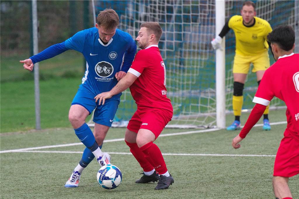 Die erste Halbzeit ging an den ETuS Haltern II, der mit 2:0 in die Pause ging. Danach glich Concordia Flaesheim II aber noch aus, das Spiel endete 2:2. Für den Tabellenführer aus Flaesheim war es das erste sieglose Spiel seit Oktober - damals gab es auch ein Remis gegen den ETuS.