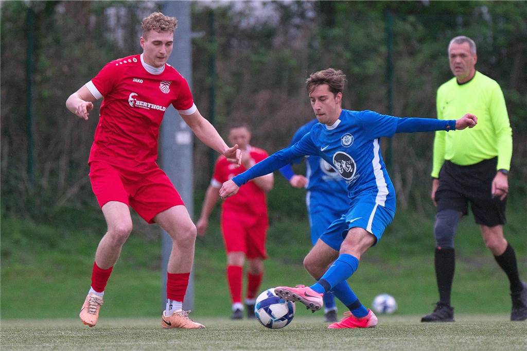 Die erste Halbzeit ging an den ETuS Haltern II, der mit 2:0 in die Pause ging. Danach glich Concordia Flaesheim II aber noch aus, das Spiel endete 2:2. Für den Tabellenführer aus Flaesheim war es das erste sieglose Spiel seit Oktober - damals gab es auch ein Remis gegen den ETuS.