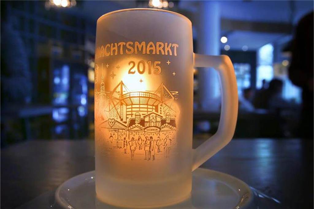 Die erste Tasse aus Mattglas gab es 2015.
