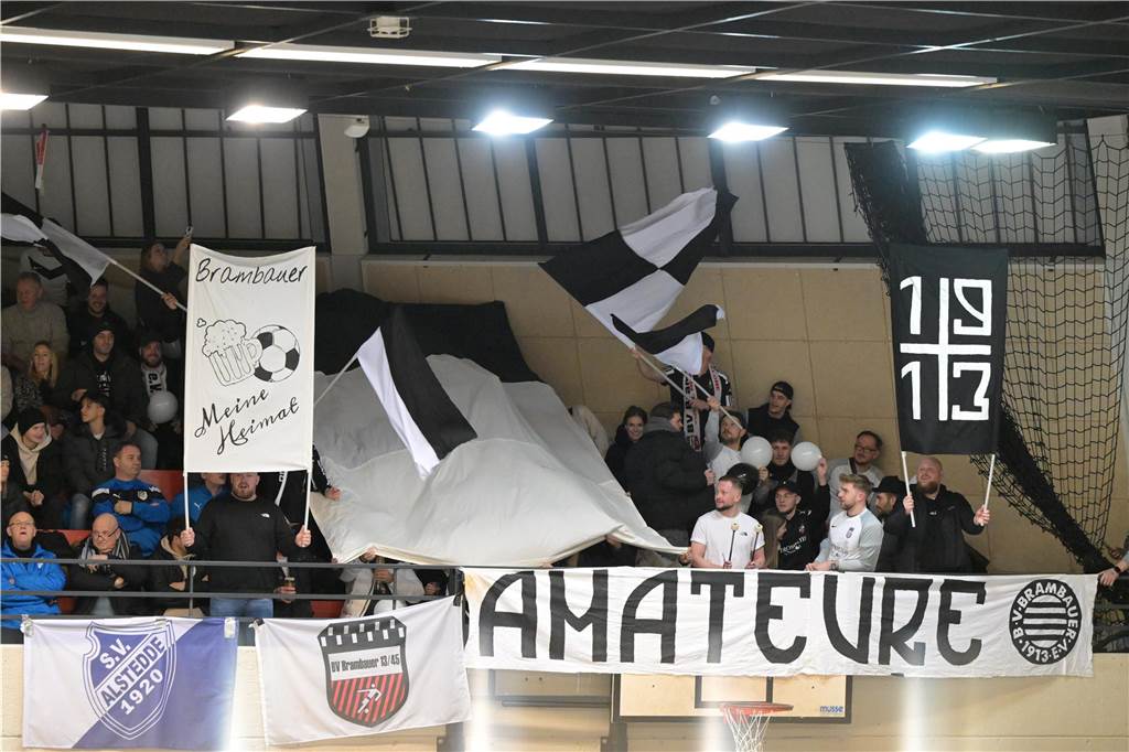Die ersten Bilder aus der Lüner Rundsporthalle.