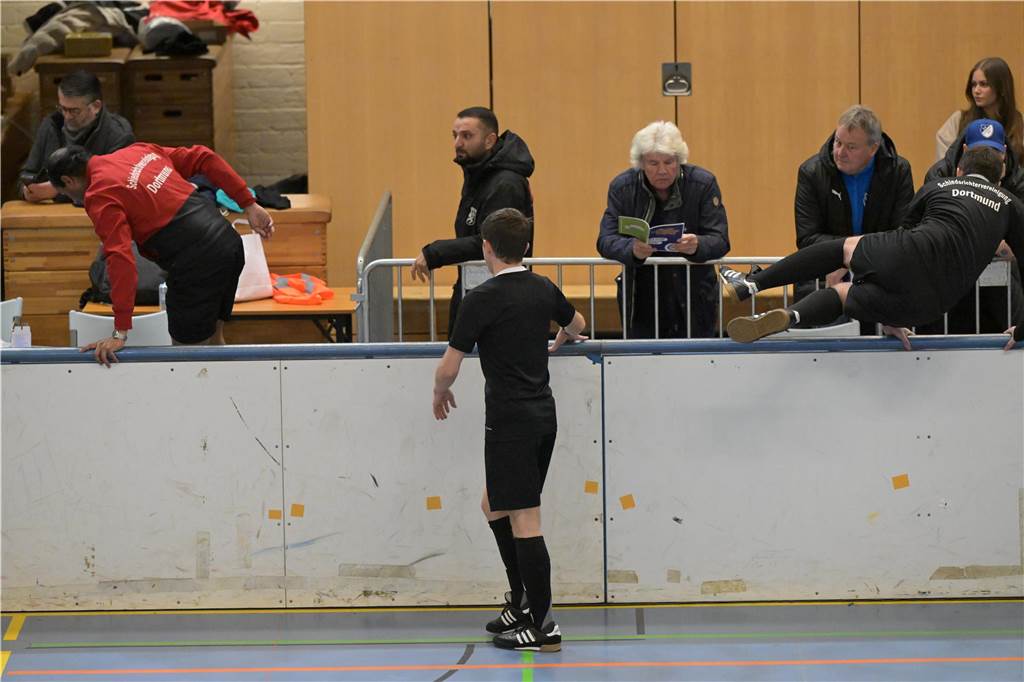 Die ersten Bilder aus der Lüner Rundsporthalle.