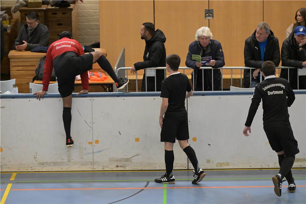 Die ersten Bilder aus der Lüner Rundsporthalle.