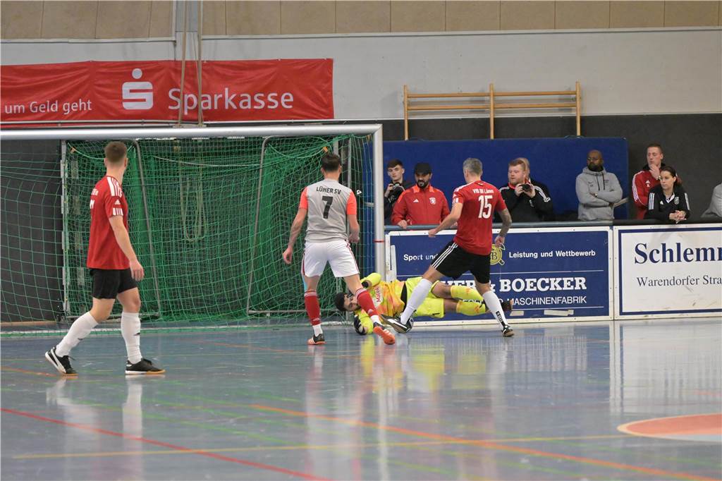 Die ersten Bilder aus der Lüner Rundsporthalle.