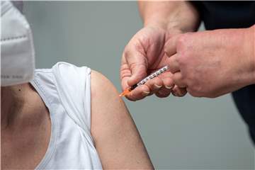 Die ersten Impfungen gegen das Coronavirus laufen. Die Entscheidung dazu ist freiwillig, auch für Mitarbeiter in Krankenhäusern.