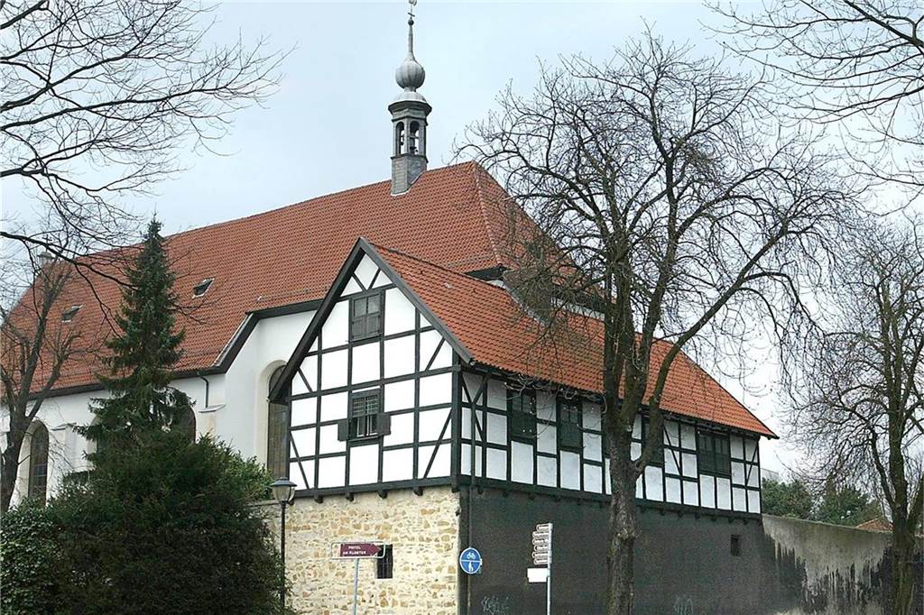 Das Kapuzinerkloster in Werne mit Klosterkirche und Pesthäuschen.