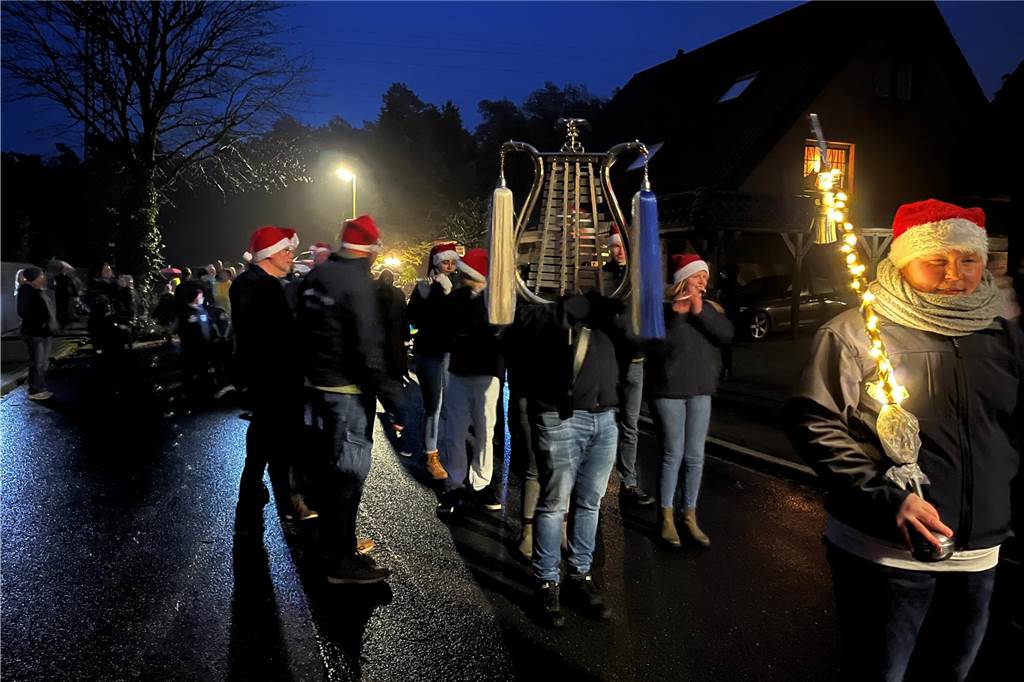 Die ersten Nikolausumzüge in Haltern fanden bereits am Dienstag 5. November statt. Hier sind Bilder aus Hullern, Flaesheim und Sythen.