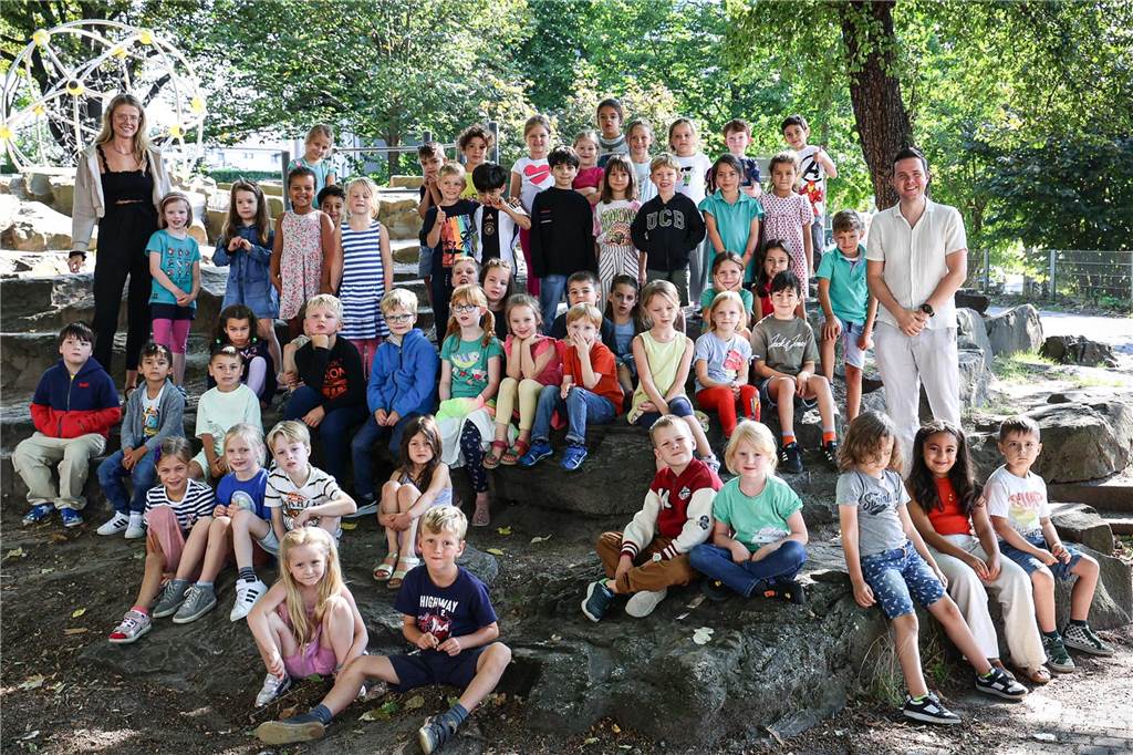 Die Erstklässlerinnen und Erstklässler der Weingartenschule am See