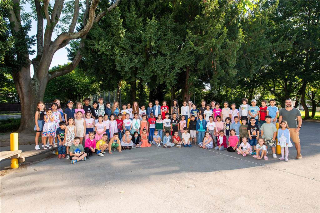 Die Erstklässlerinnen und Erstklässler der Mosaik-Grundschule Eving