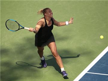Die Estin Kaia Kanepi setzt sich klar gegen Darja Kassatkina aus Russland durch. Foto: Andres Kudacki