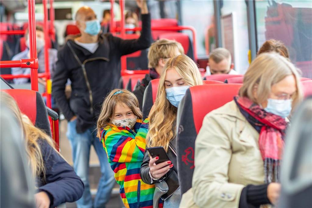 Ein Azubi und 500 PS: Leon Stovermann ist bereit für den Doppeldecker "Die Fahrgäste im Münsterland machen den Busfahrern das Leben leicht", sagt Busfahrer-Azubi Leon Stovermann.
