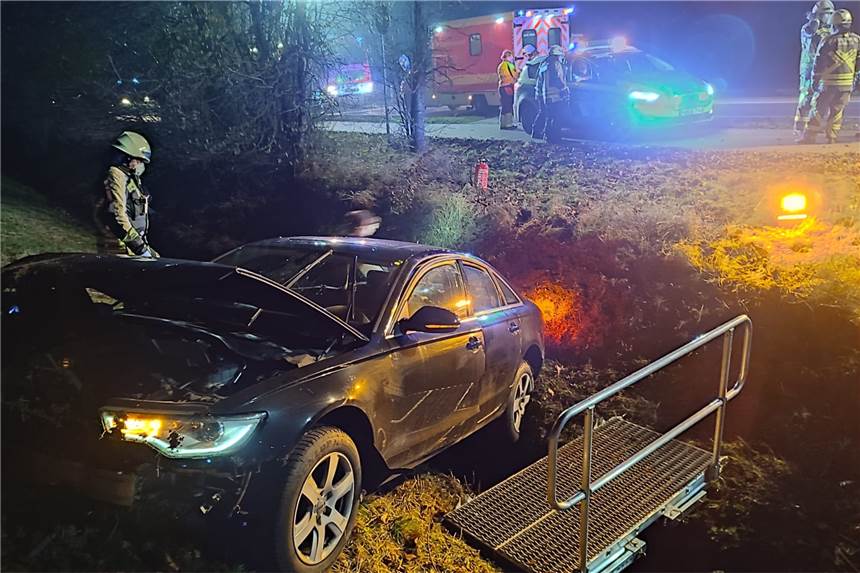 Die Fahrt des 42-jährigen Ahausers endete im Straßengraben des Vredener Dyks. Wie es genau zu dem Unfall gekommen ist, blieb am Mittwochabend offen.