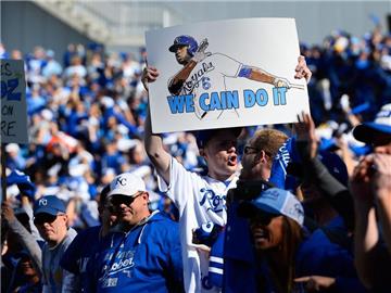 Die Fans der Kansas City Royals mussten 29 Jahre auf ein Playoffspiel warten. Foto: Dave Kaup