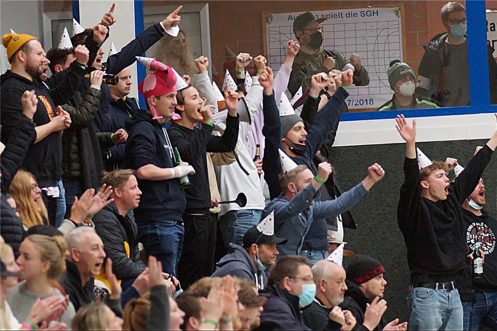 Kreispokal-Final-Four: Pascal Stennei trifft mit der SGH Unna Massen auf den Ex-Klub SuS Oberaden Die Fans der SGH Unna Massen sollen an den Finaltagen ein entscheidender Faktor sein - natürlich im Rahmen der geltenden Hygiene-Maßnahmen