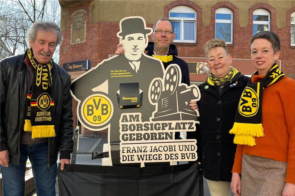 Mitten in der Nordstadt: BVB-Gründer soll eigenen Platz bekommen Die Fassade hinter dem Quartett vom Runden Tisch soll künftig das Porträt von Franz Jacobi zieren.