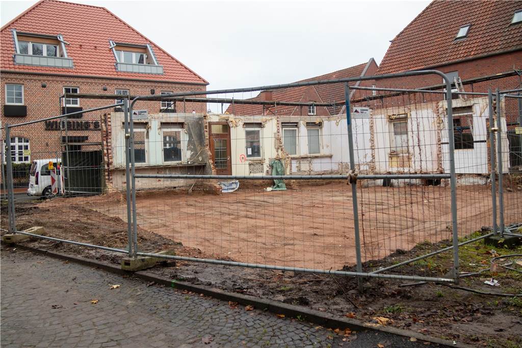 Sicherheitsbedenken: Kreis Borken legt Baustelle in Nienborg still Eine Baustelle in Nienborg