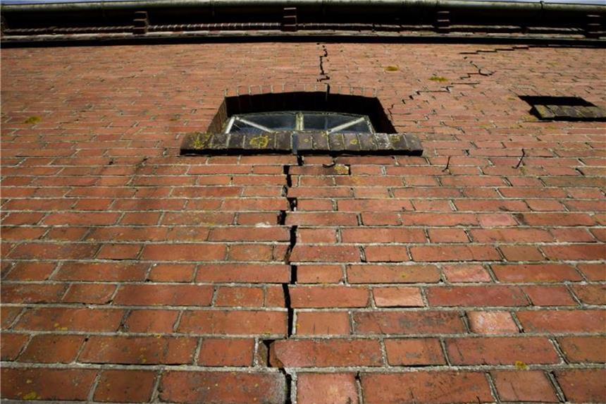 Die Felder des am stärksten von Erdbeben betroffenen Gasfördergebiets Groningen sollen sofort geschlossen werden. Foto: Peter Dejong