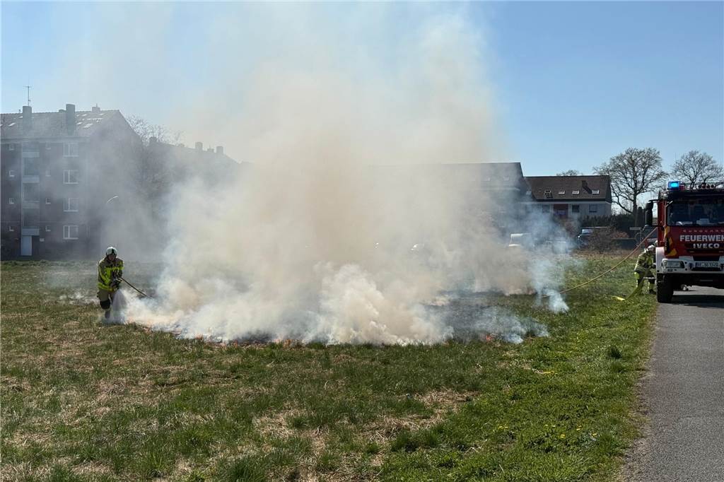 Die Feuerwehr Dorsten wurde in den vergangenen Tagen mehrfach wegen Vegetations- und Flächenbränden alarmiert.
