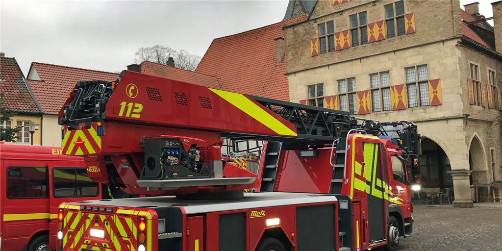 Diskussionen um Brandschutz am Alten Rathaus: „Das ist haarsträubend“ Die Feuerwehr muss demnächst bei größeren Veranstaltungen im Alten Rathaus zur Brandwache vor Ort sein.