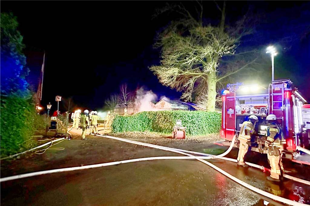 Die Feuerwehr beim Einsatz in Doemern